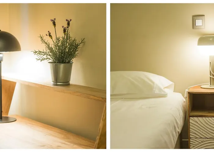 A Un Paso De La Catedral